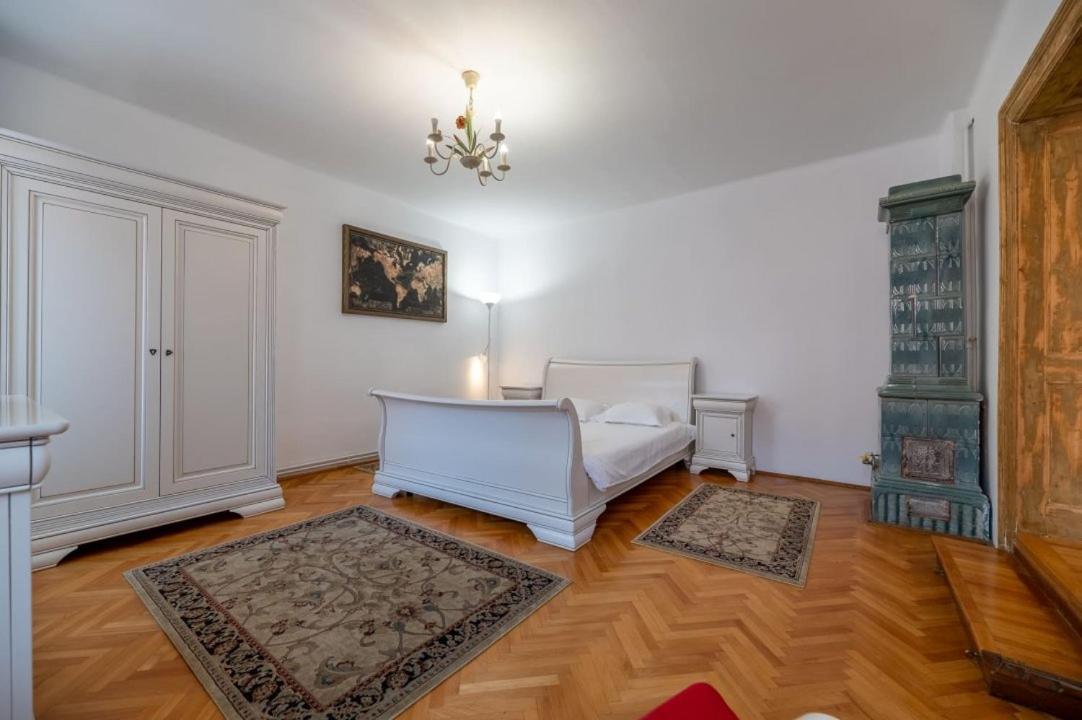Conrad Haas Apartment *